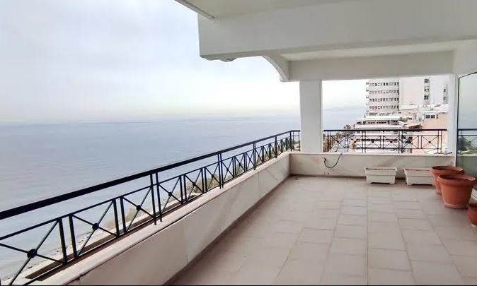 (For Sale) Residential Floor Apartment || Piraias/Piraeus - 160 Sq.m, 3 Bedrooms, 695.000€ 