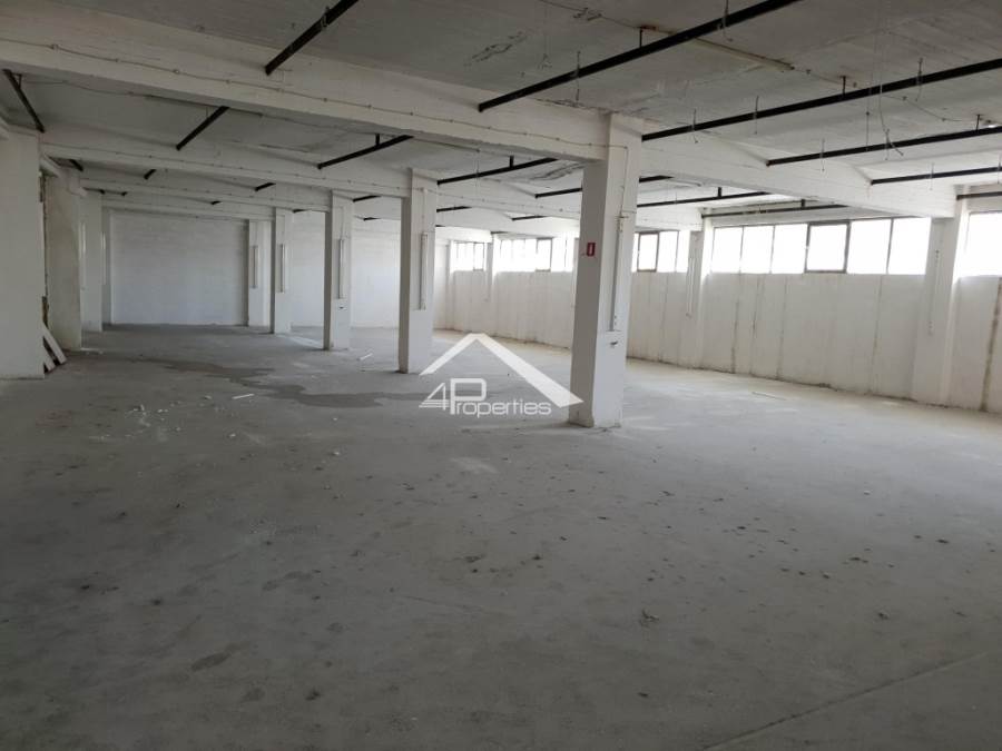 (For Rent) Commercial Commercial Property || Athens North/Metamorfosis - 3.000 Sq.m, 11.800€ 