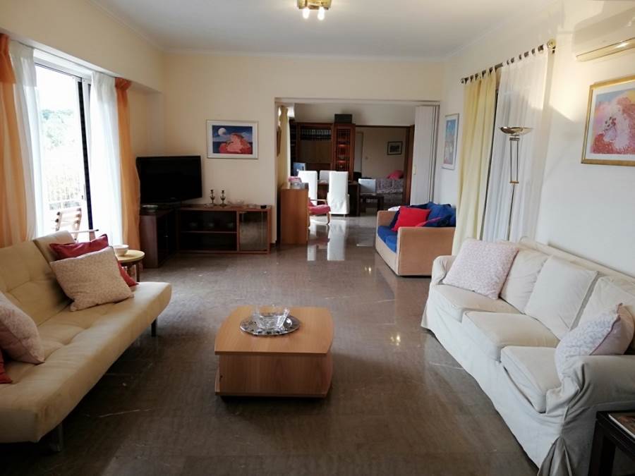 (For Rent) Residential Floor Apartment || Athens Center/Kaisariani - 180 Sq.m, 2.000€ 