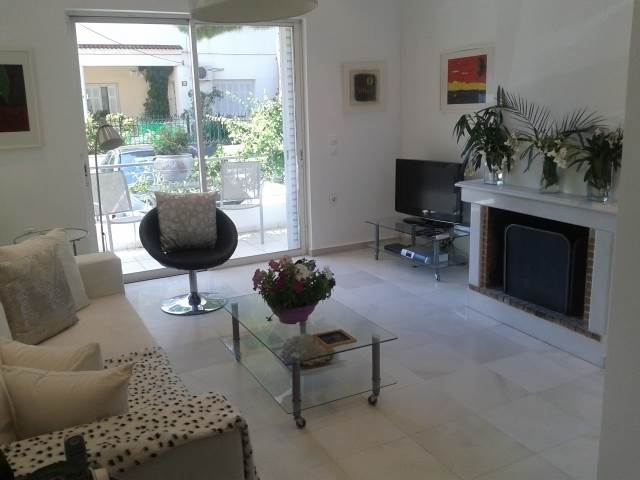 (For Rent) Residential || Athens North/Neo Psychiko - 100 Sq.m, 2 Bedrooms, 1.100€ 