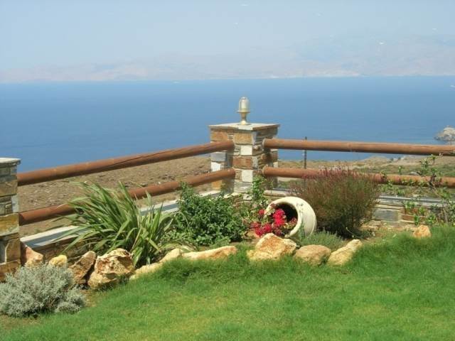 (For Sale) Residential Detached house || Cyclades/Andros-Hydrousa - 253 Sq.m, 7 Bedrooms, 1.000.000€ 